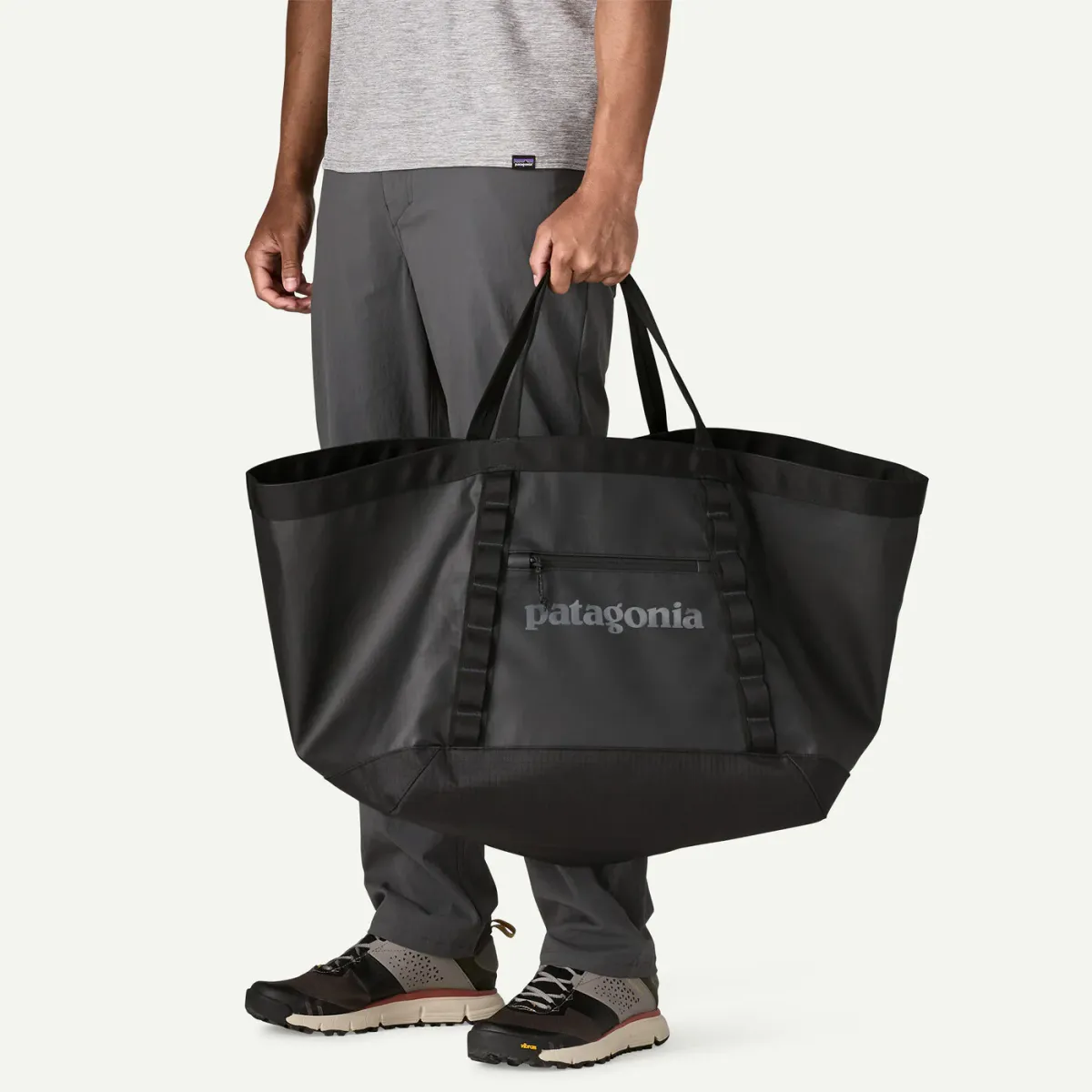 Patagonia Black Hole Gear Tote 61 L hut tripper may grey
