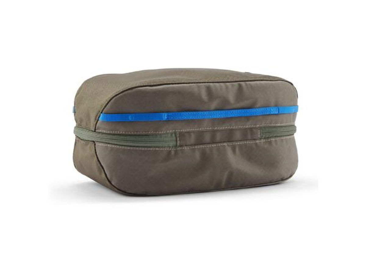 Patagonia Black Hole Cube 6L basin green OS 