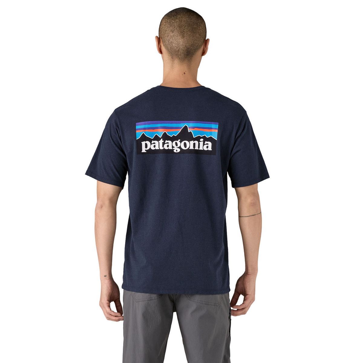 Patagonia P-6 Logo Responsibili Tee M's new navy